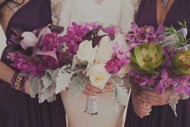 purple bouquets in this modern wedding inspiration shoot | roey mizrahi events and amber gress photography