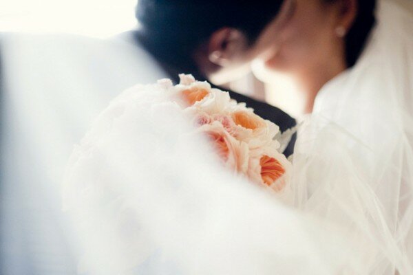 coral anthropologie-inspired wedding by sun and sparrow