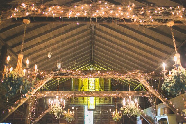 Relaxed Barn Wedding | Orange Owl Photography on Oh Lovely Day