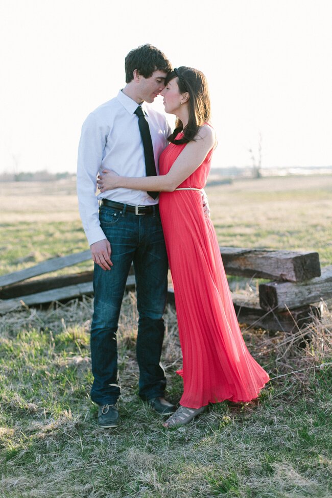Rustic Glamour Midwest Engagement | Laurelyn Savannah Photography on Oh Lovely Day