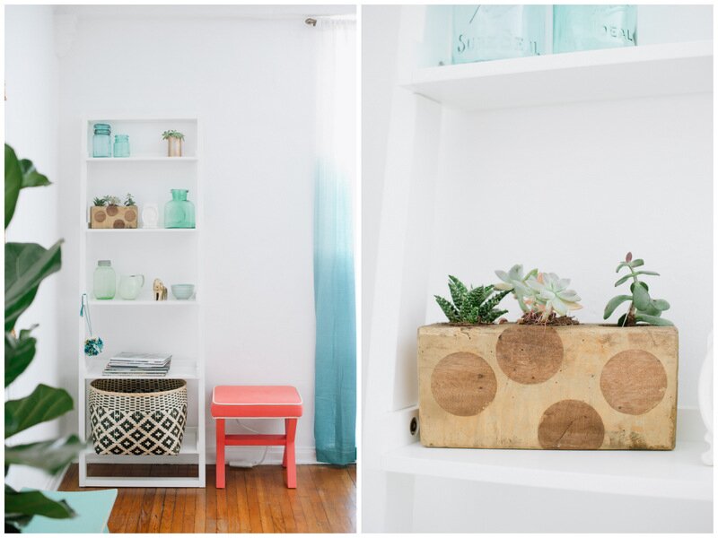 Chandra Fredrick's Home Tour | Living Room Inspiration | Photos by Hazelnut Photo | Click through to see more and get sources here: https://ohlovelyday.com/2014/04/home-tour-living-room.html