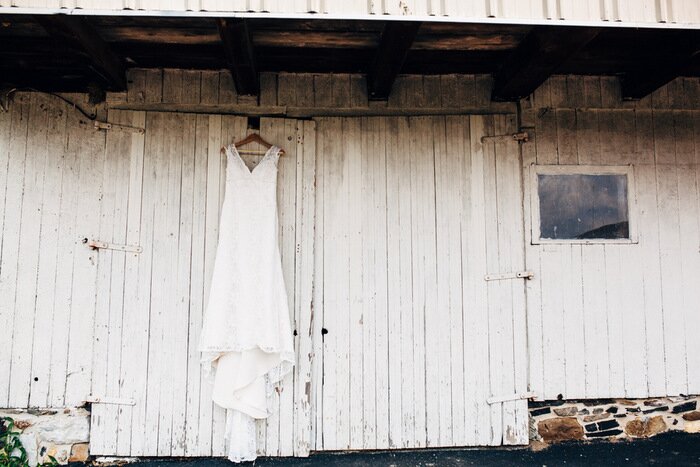 DIY Farm Wedding | We are the Kerns on Oh Lovely Day