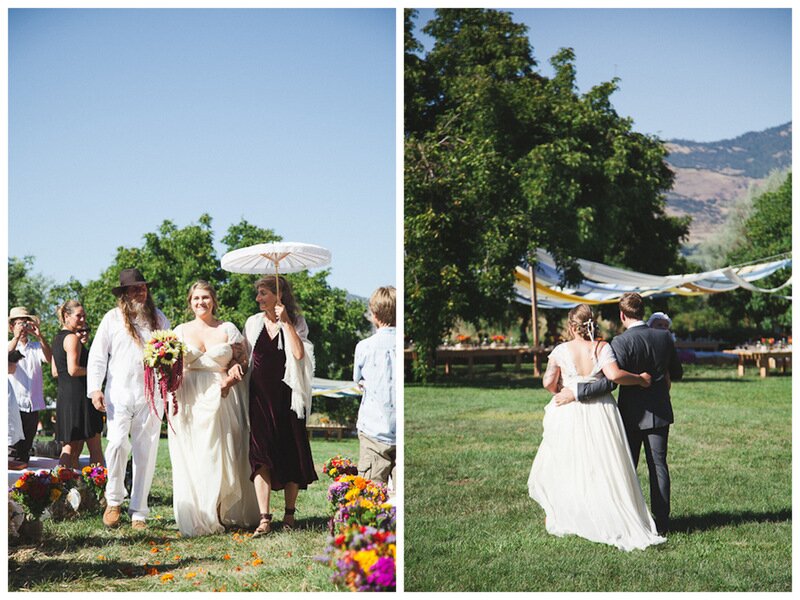 Summer Backyard BBQ Wedding | Juliet Ashley Photography on Oh Lovely Day