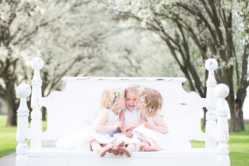 Sweet Sister Photoshoot | Laura Wills Photography on ohlovelyday.com