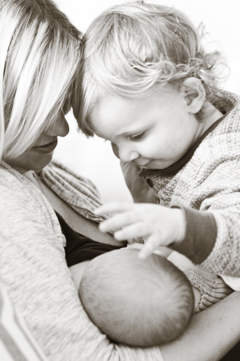 such great tips for how to manage two kids under 2, especially with a newborn!