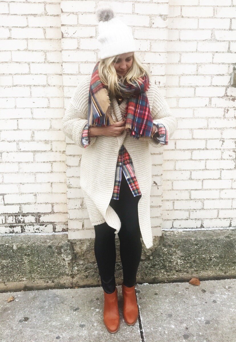 Winter Style: Lots of Layers + Plaid on Plaid #holidaystyle #winterstyle